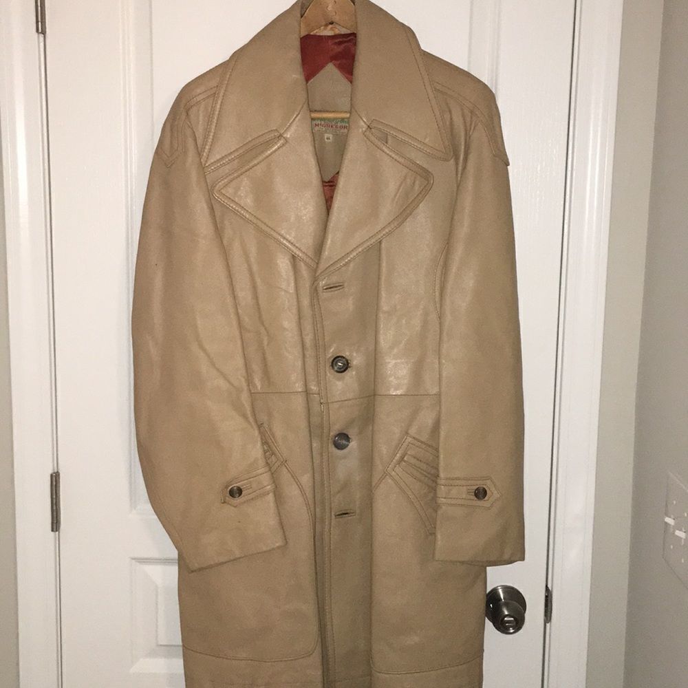 McGregor Import Huggy Bear belted Creme color leather jacket coat retro smooth
